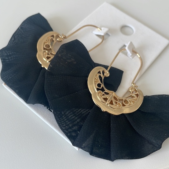 Black Ruffled Fabric Gold Pattern Earrings - Picture 3 of 4